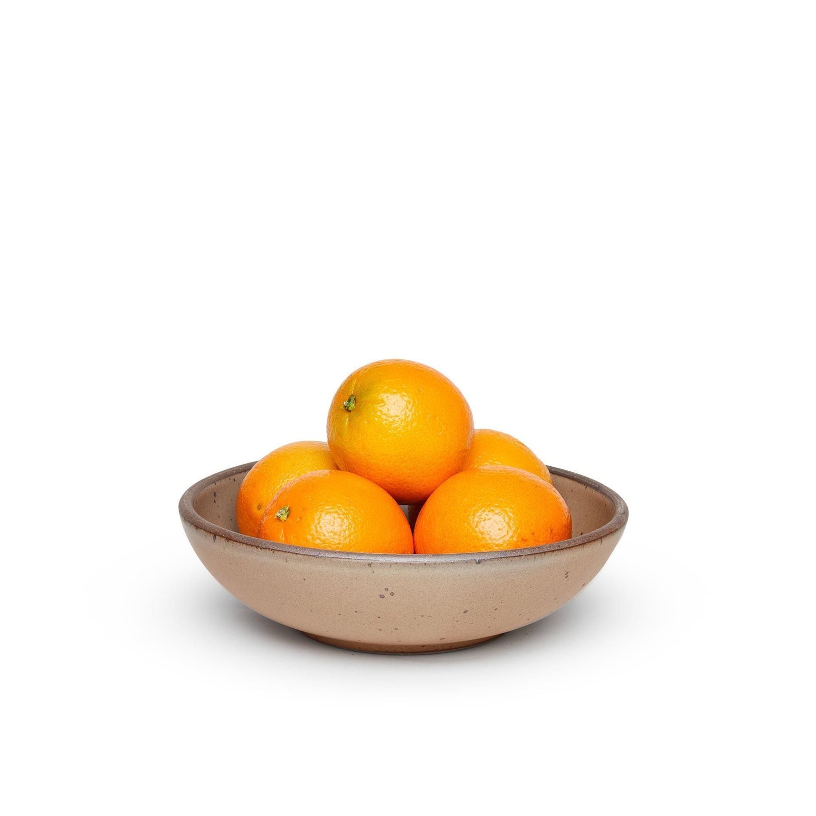 gardengox daily bowl in Warm Taupe, shown with oranges